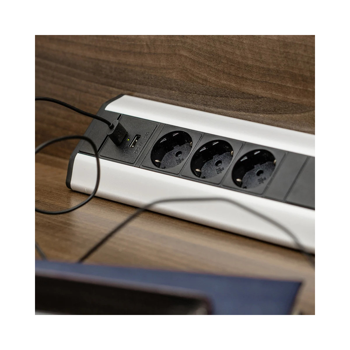 Prelungitor 3 prize, 1.5 metri +2 USB 2.1A,